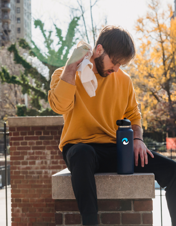 THE KEY TO BUILDING MUSCLE: WATER AND HYDRATION