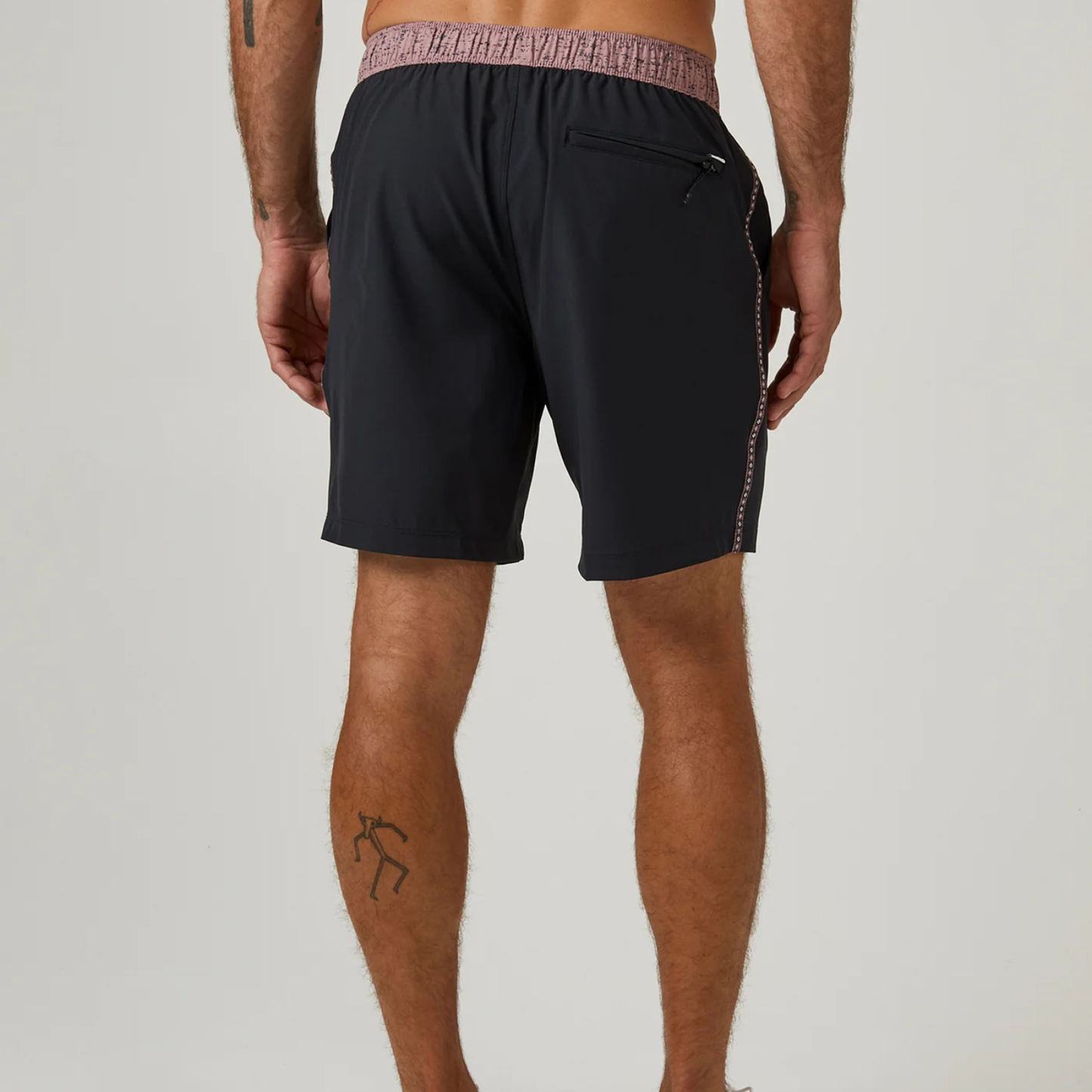 (CHA) 7" CORE Active Short - Charcoal
