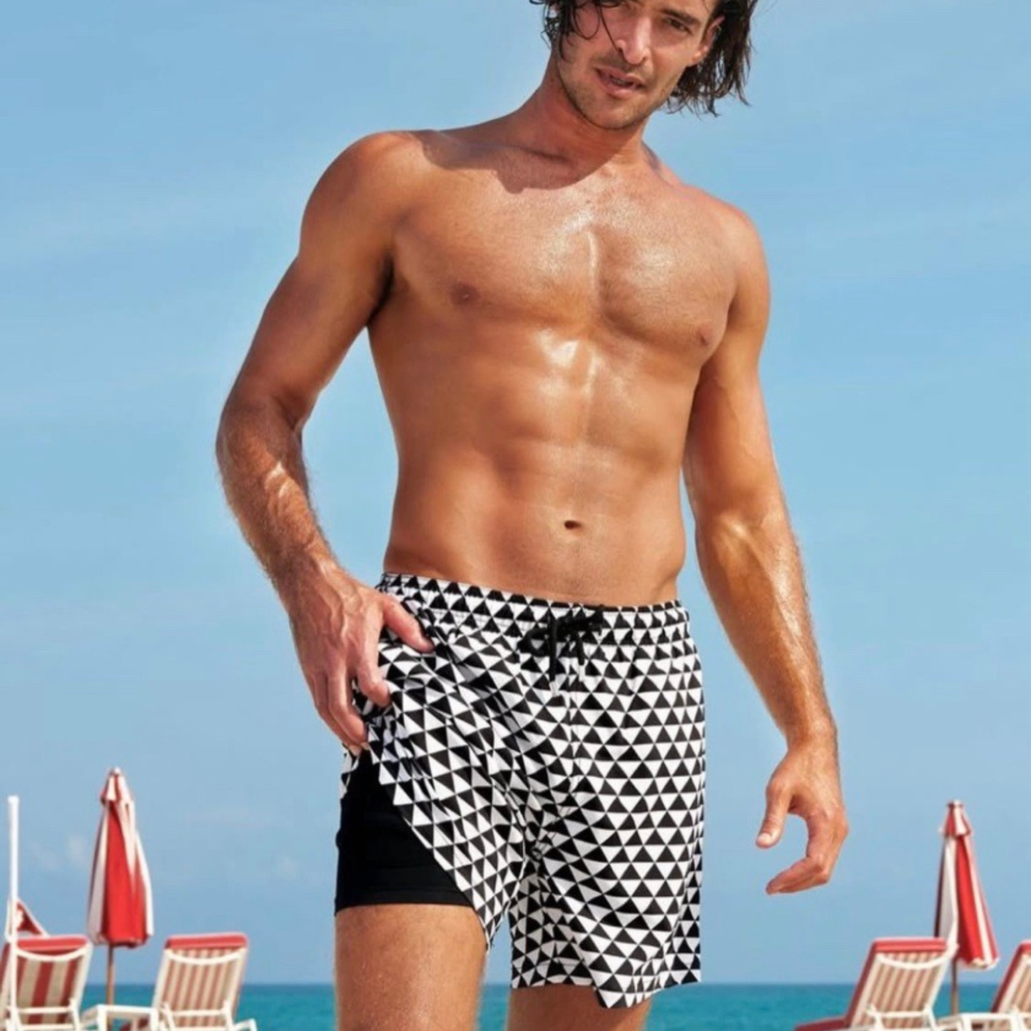 Louvre - Mid - Length Hybrid Short